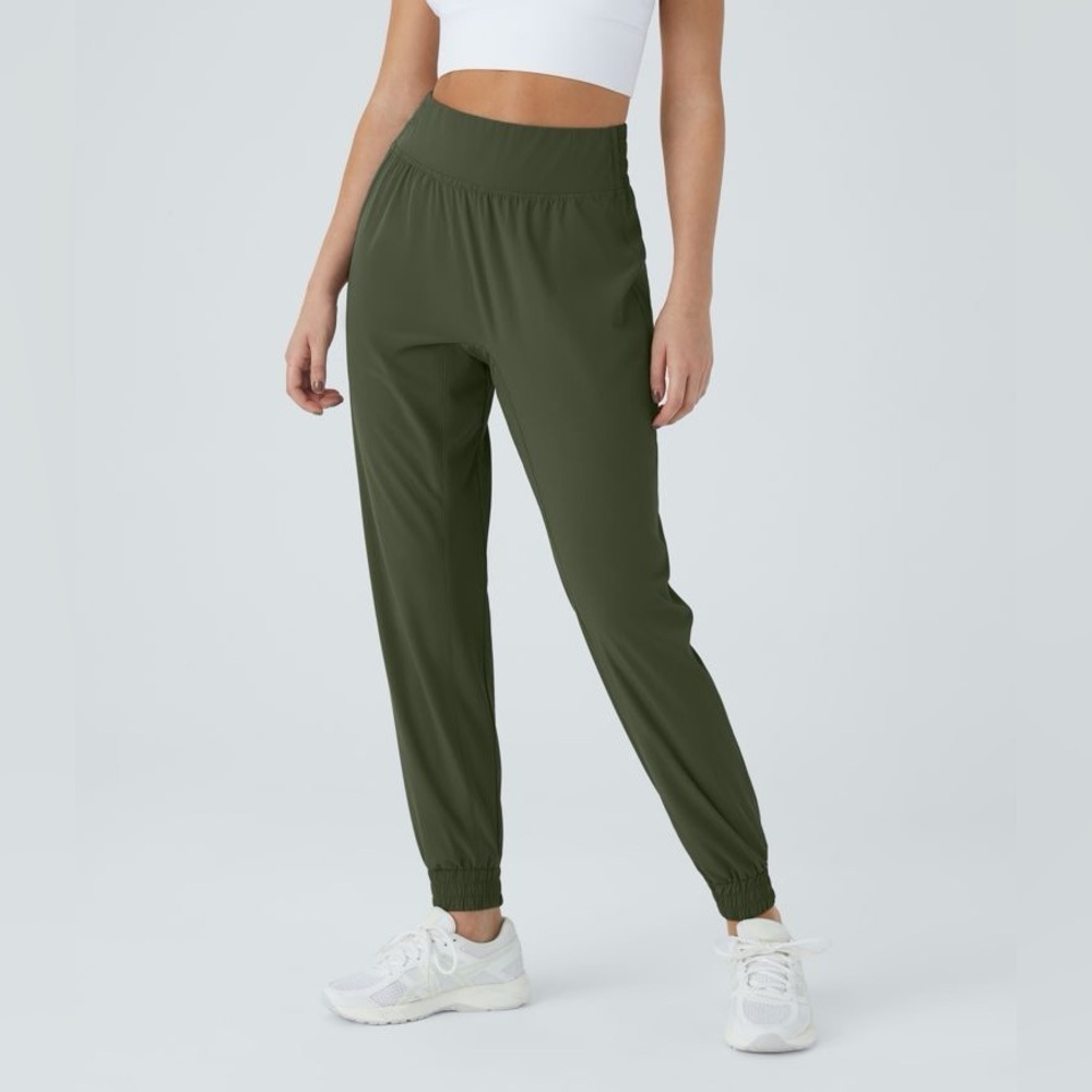 NWT Halara High Waisted Elastic Waistband Hiking Joggers LP